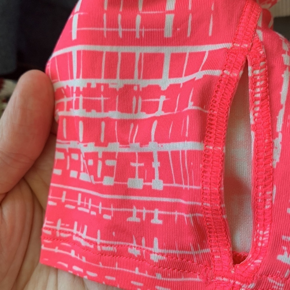 Brooks Long Sleeve Neon Pink Running Activewear Shirt sz M - Picture 8 of 8